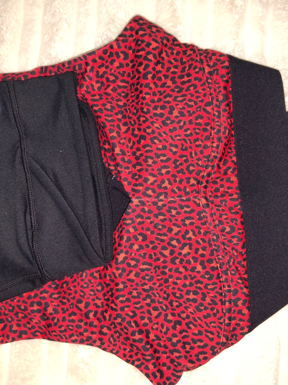 Fableticts Red and Black Leopard Print Active Top And Capri Legging Like New